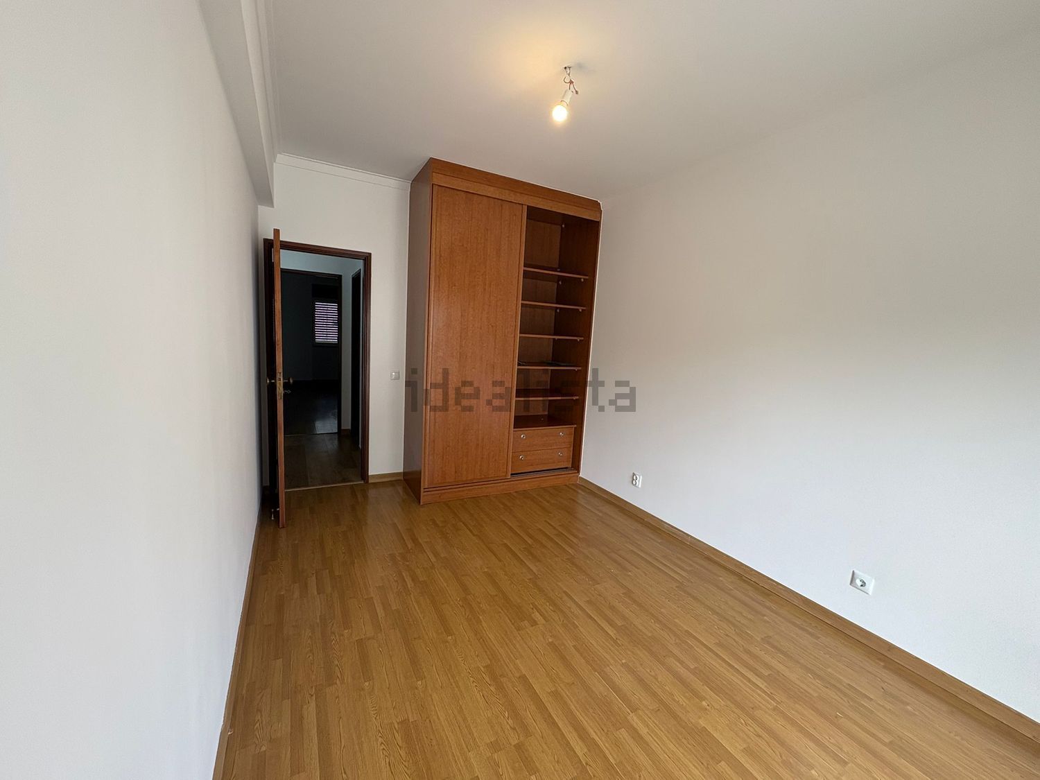 出租公寓 t2在Rua Armando Cortesão, 28 - 居住