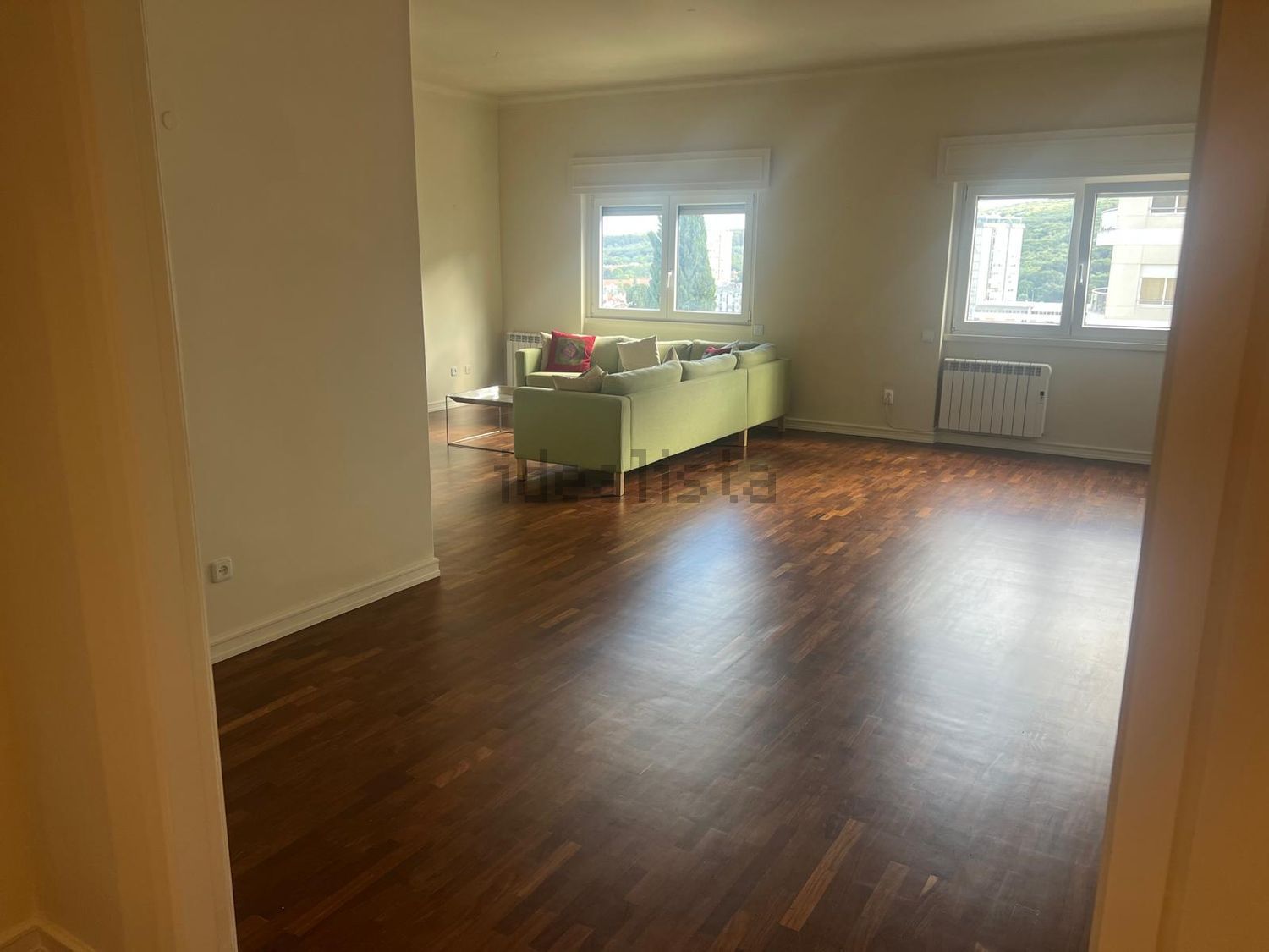 出租公寓 t3在Rua Alfredo Guisado, 14 - 客厅