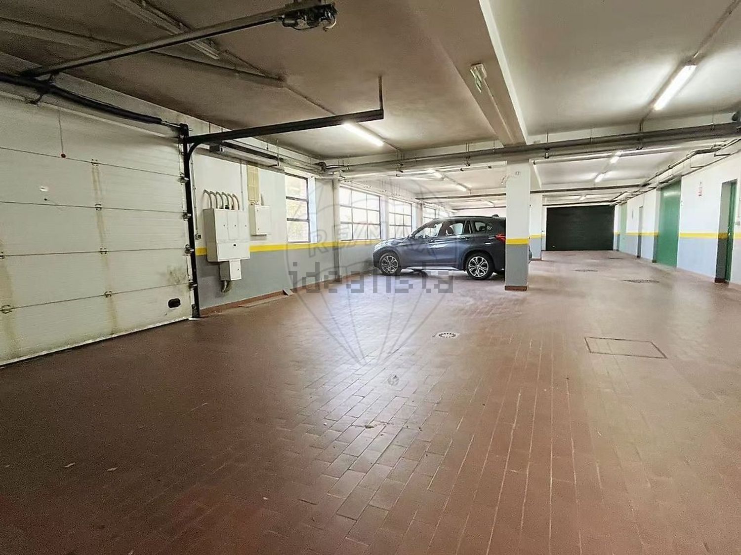 小楼房或独栋别墅出售Roteiro dos Moinhos - 停车位