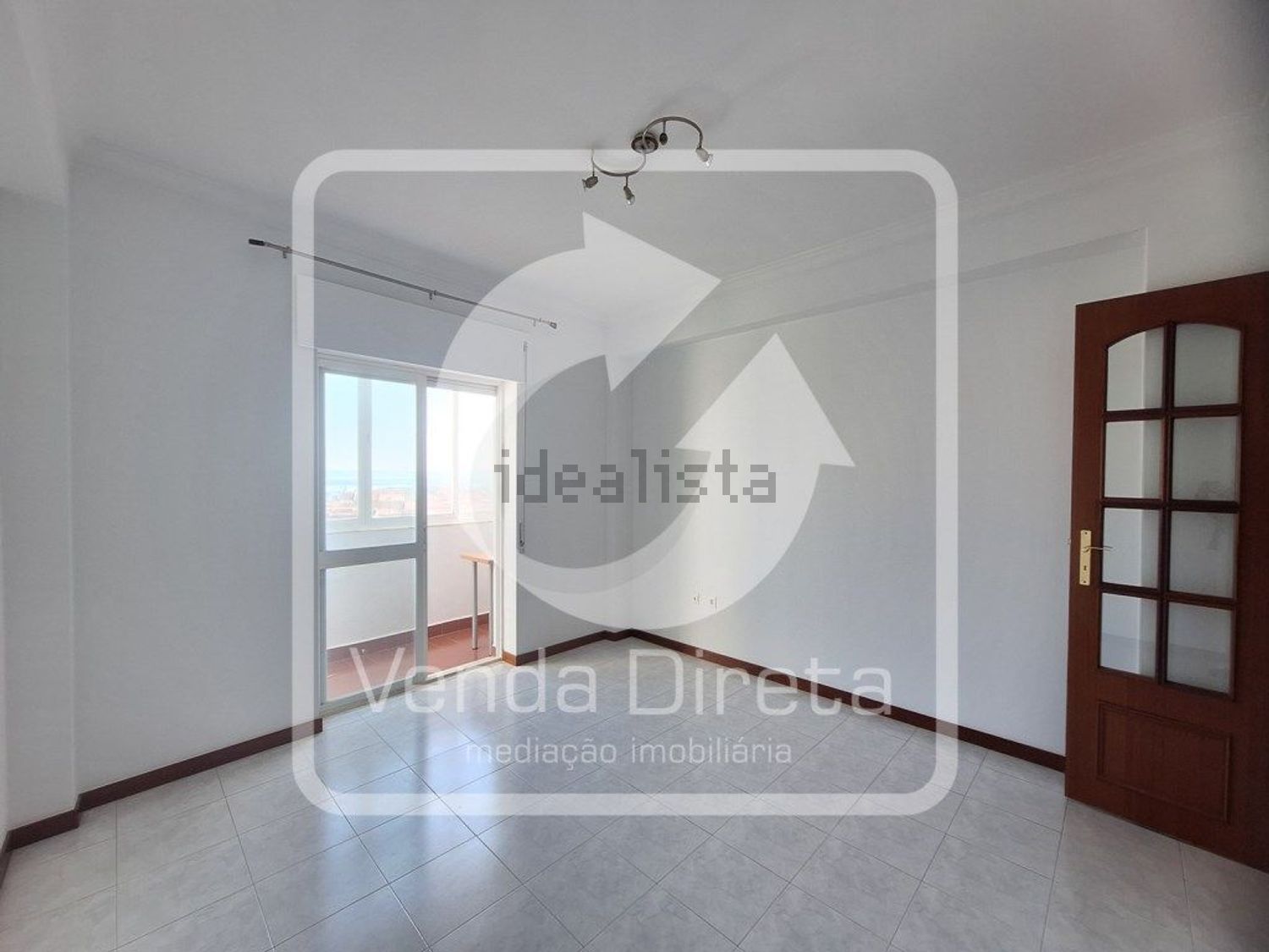 出租公寓 t3在Rua Salgueiro Maia, 34 - 客厅