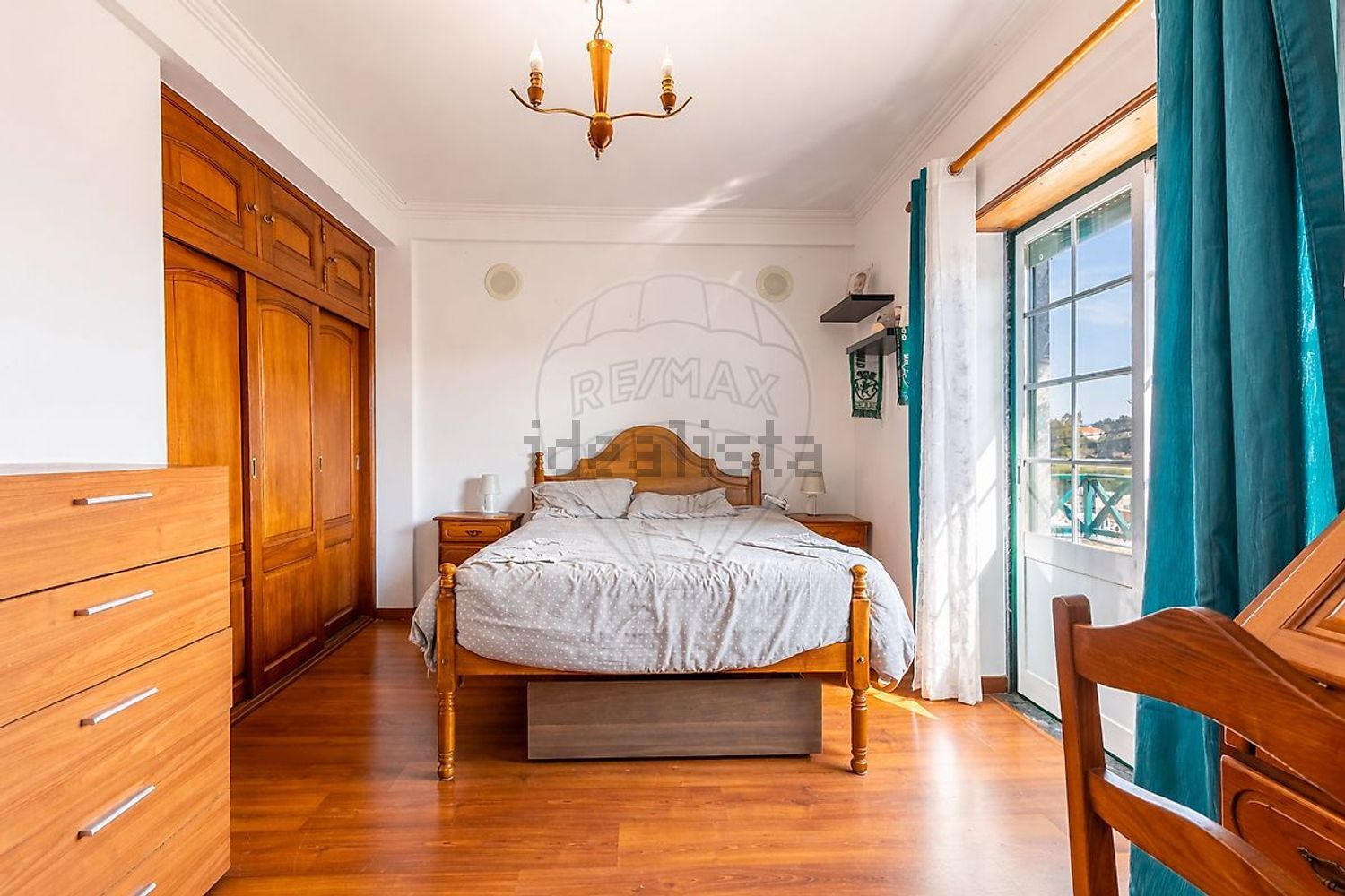 小楼房或独栋别墅出售在Rua das Flores - 卧室