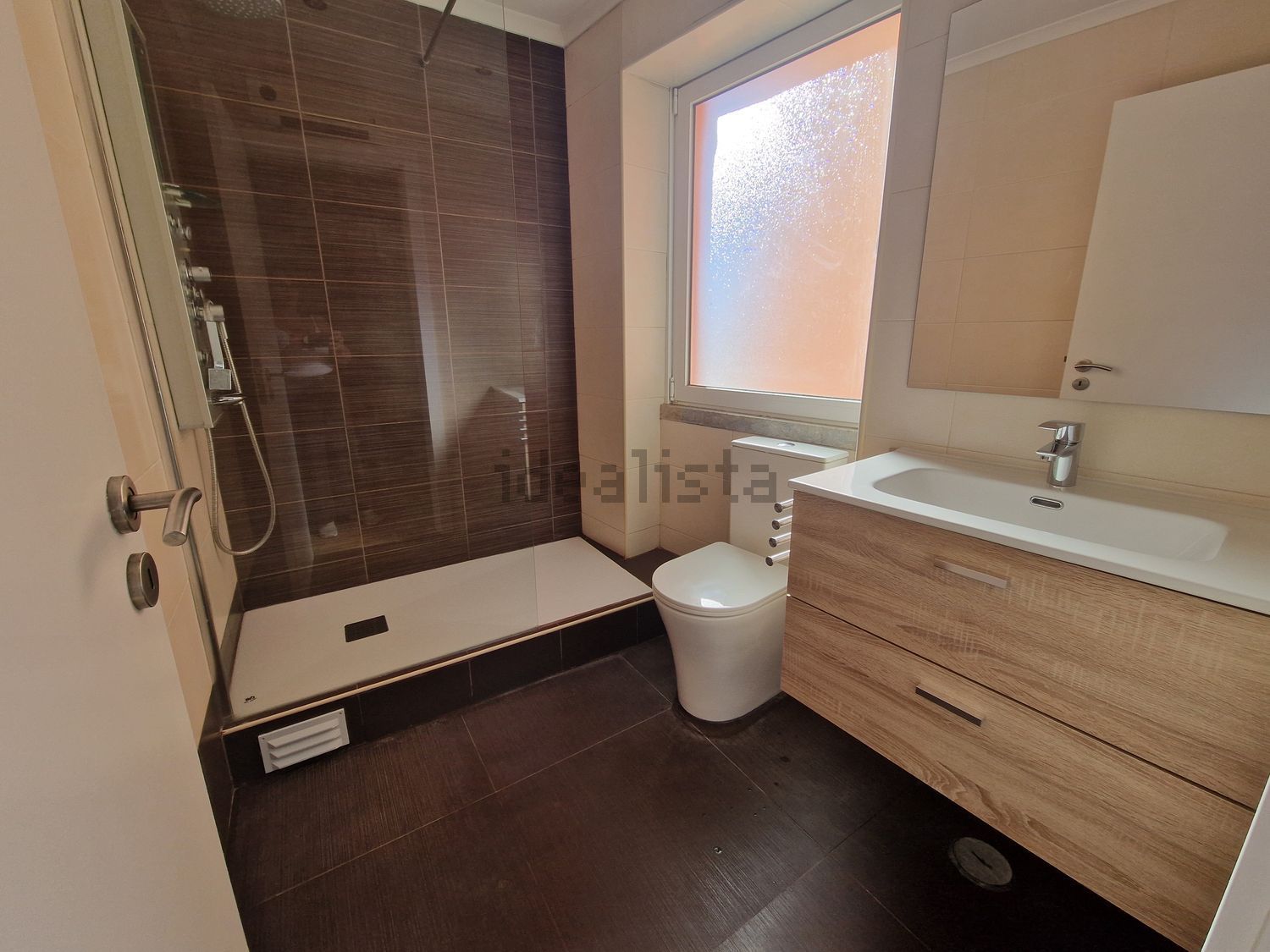 公寓 t2出售在Rua Morais Soares, 3 - 卫生间