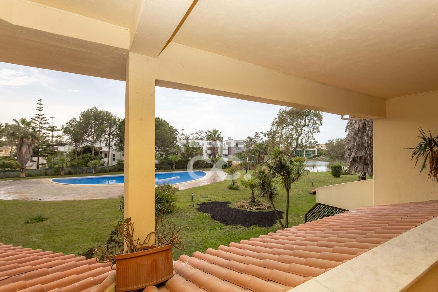 复式公寓出售在Soltróia - 游泳池