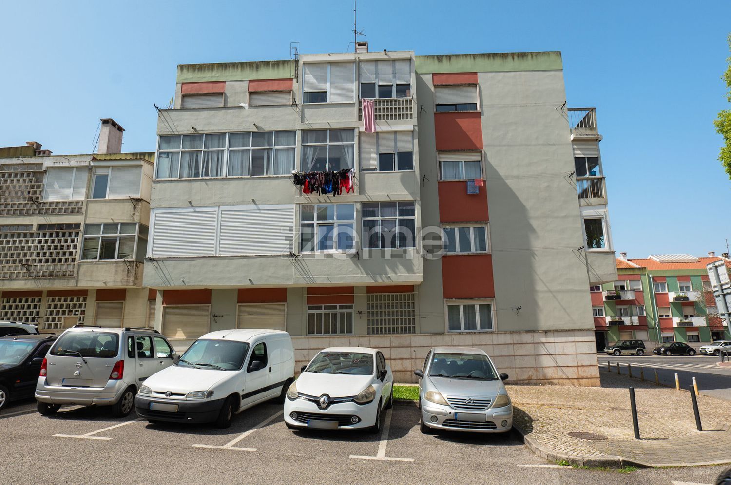 公寓 t4出售在Reboleira - 外立面