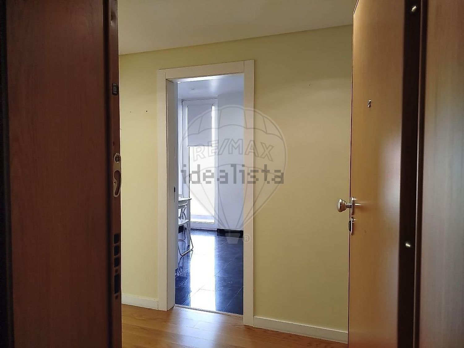 出租公寓 t1在Rua Miguel Torga - 过道