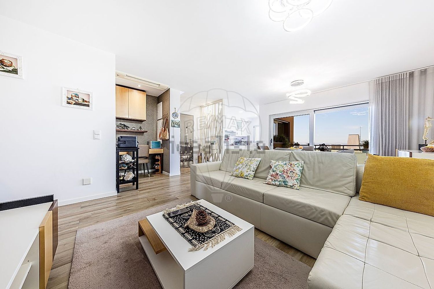 公寓 t2出售在Rua Professor Leite da Cunha - 客厅