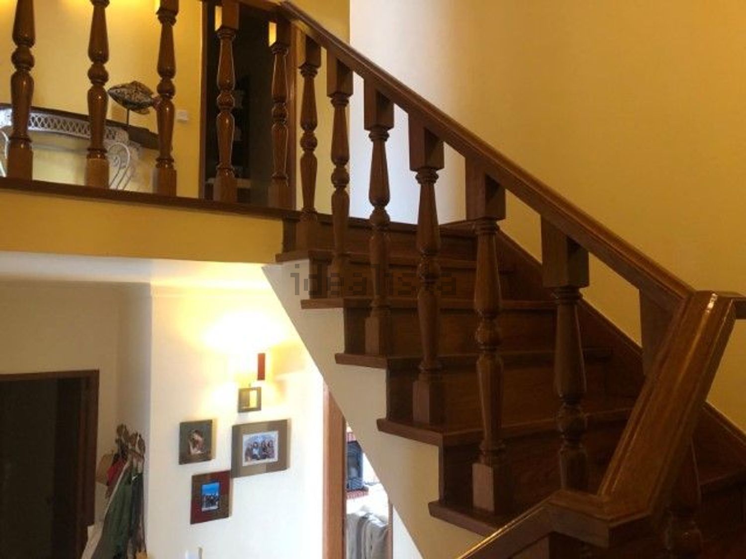 出租双拼别墅在Rua do Sol, 6 - 楼梯