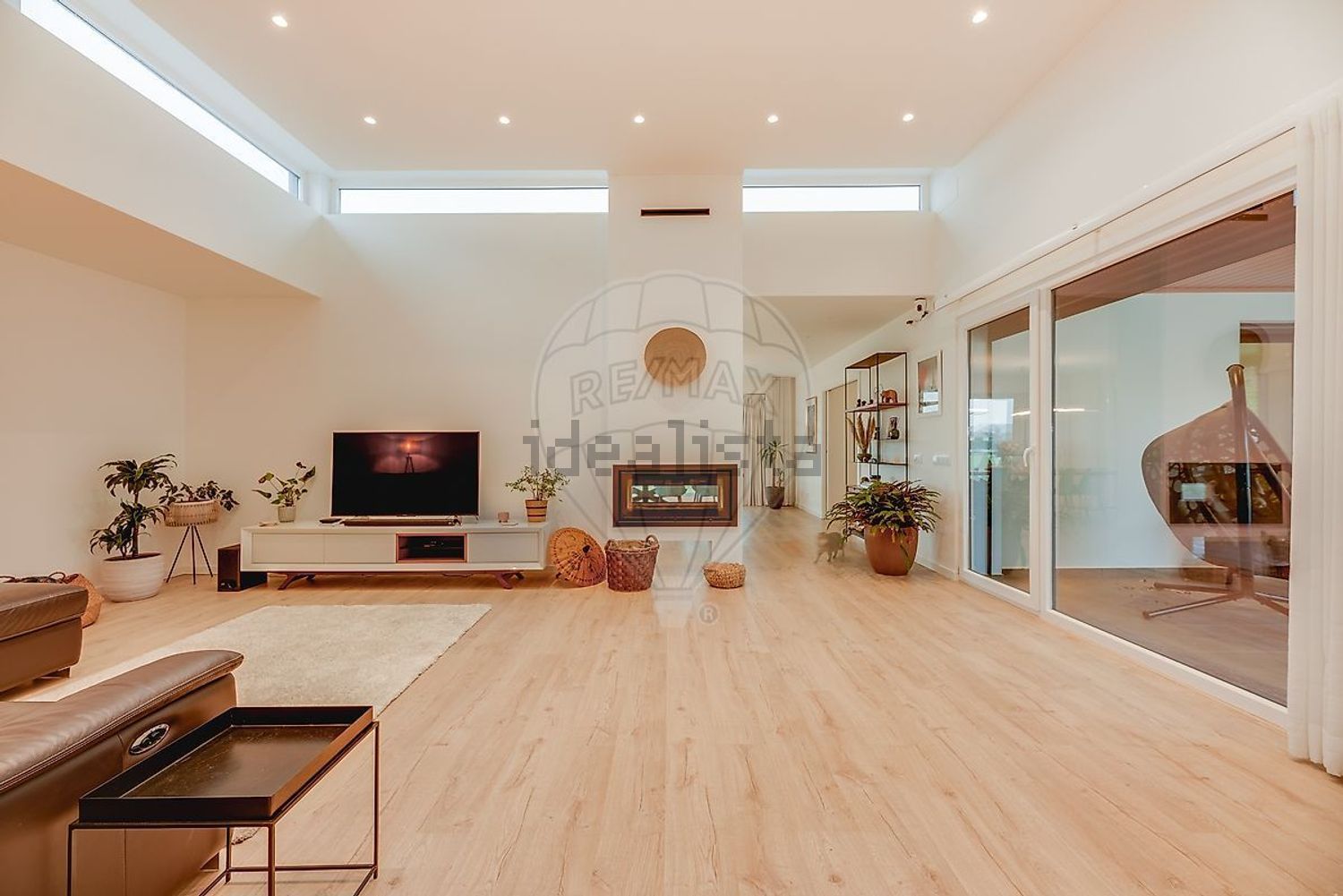 小楼房或独栋别墅出售在Rua Mato Moreira - 客厅