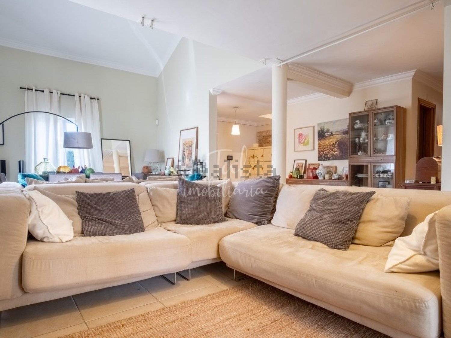 小楼房或独栋别墅出售在Vale de Choupos - Choilo - Galeotas - 客厅