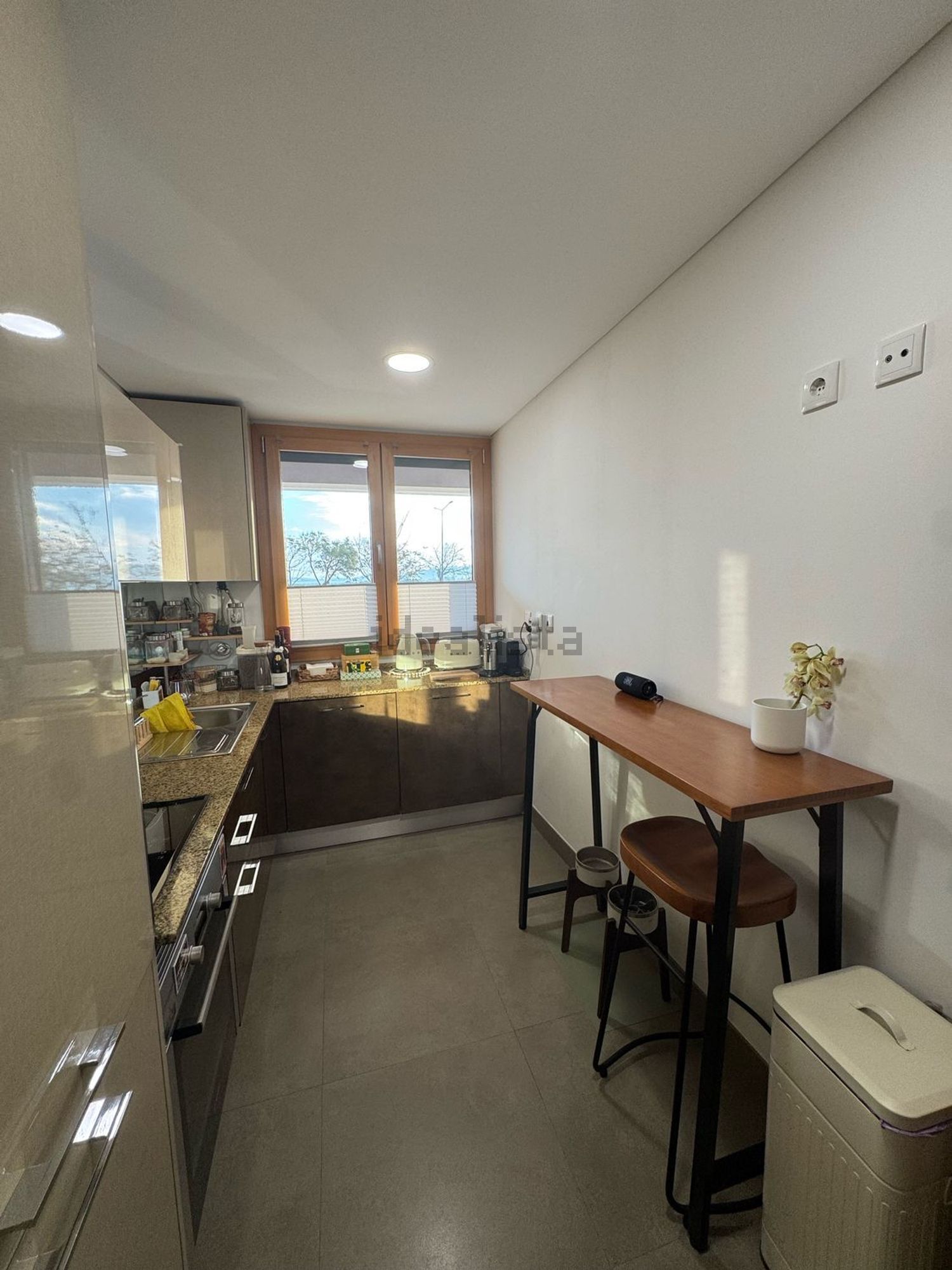 出租公寓 t2在Alameda Dom João II, 49 - 厨房