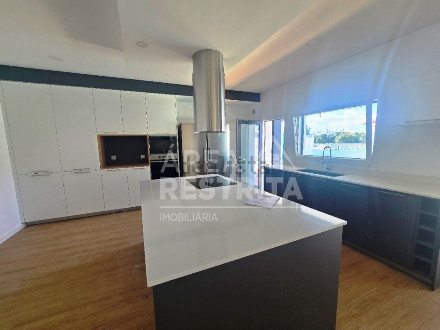 小楼房或独栋别墅出售在Rua dos Vitoriosos - 厨房