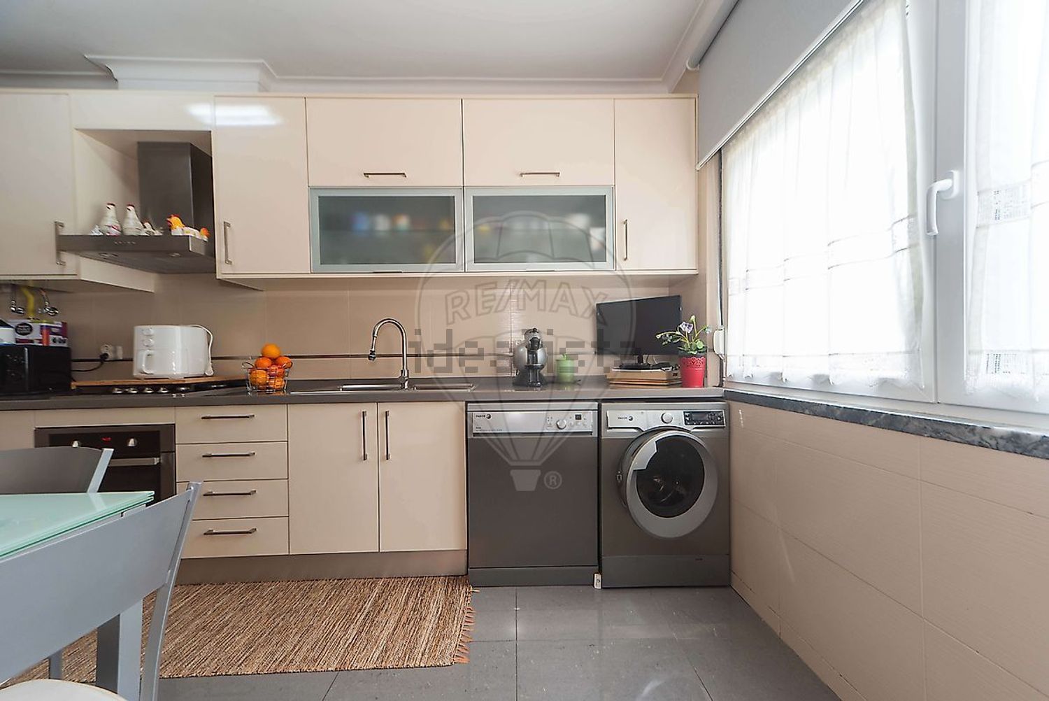 公寓 t2出售在Praça Professor Egas Moniz - 厨房