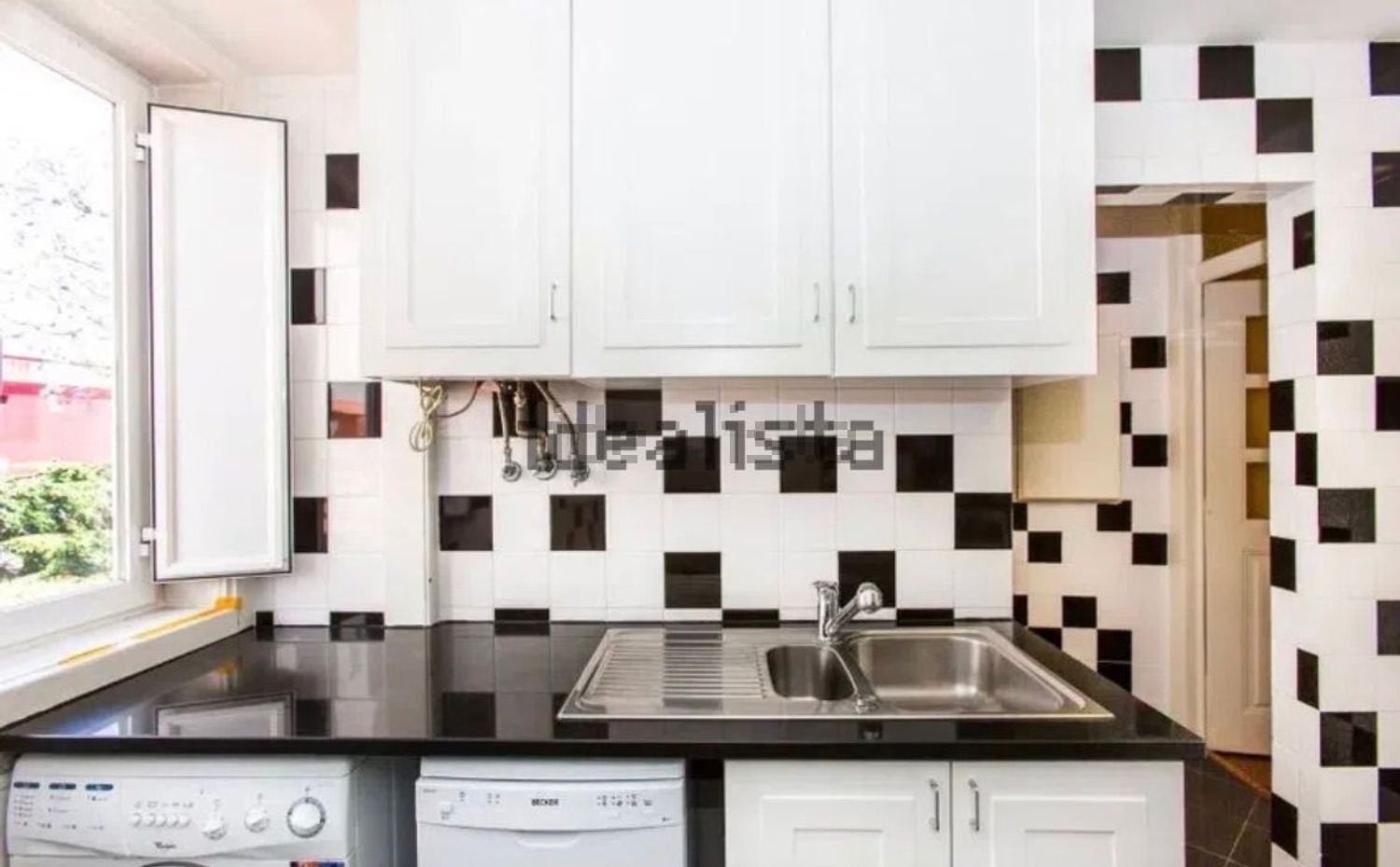 出租公寓 t1在Rua dos Ferreiros a Santa Catarina, 16 - 厨房