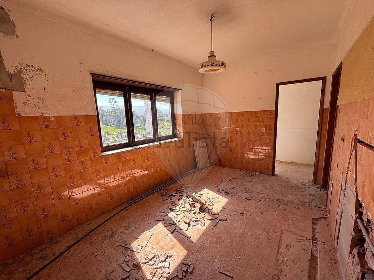 小楼房或独栋别墅出售在Lamas e Cercal - 居住