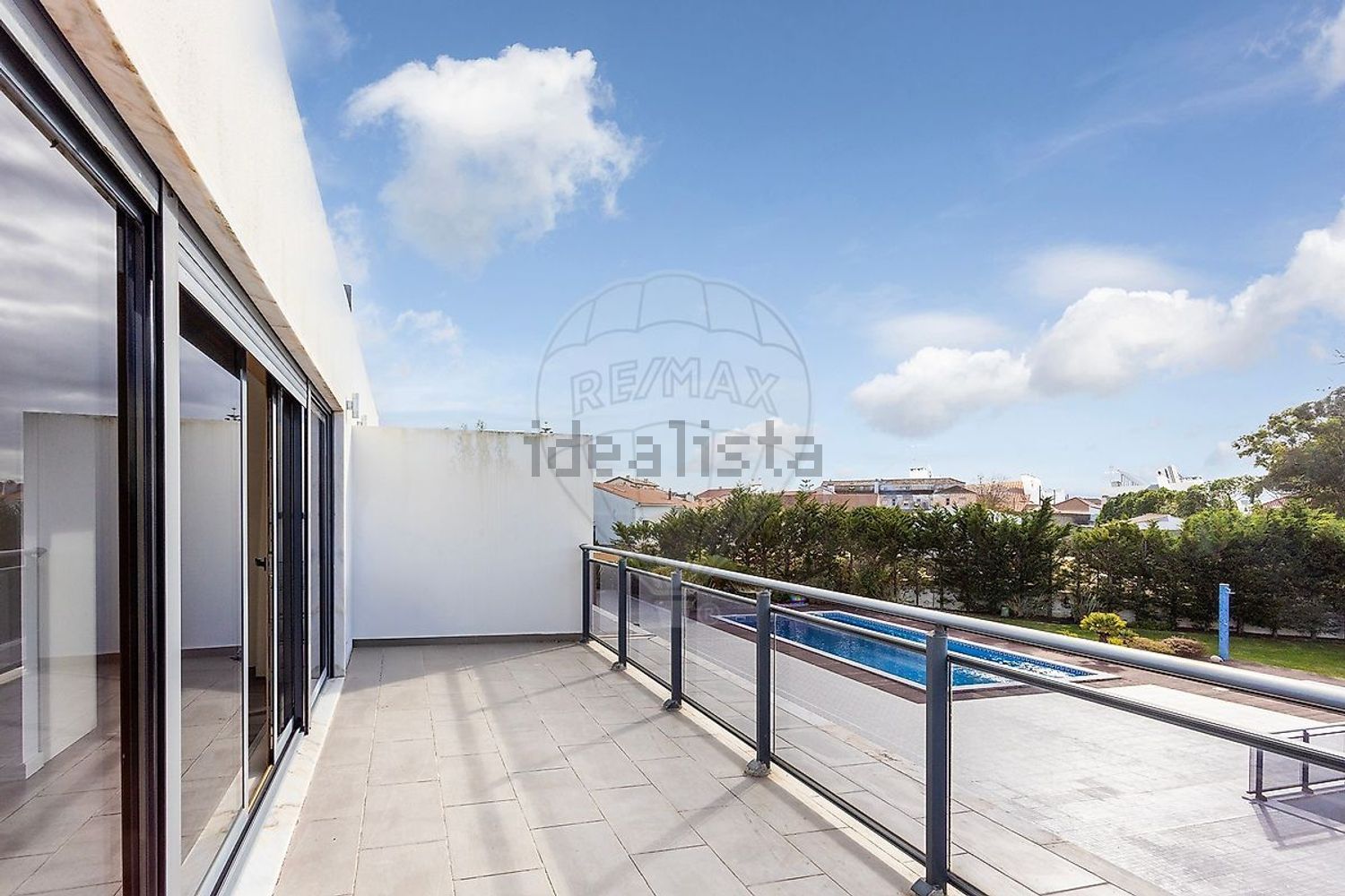 小楼房或独栋别墅出售在Largo do Juncalinho - 阳台