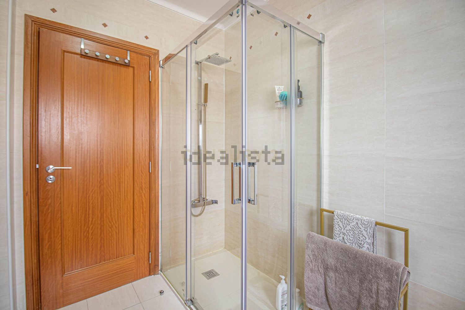 小楼房或独栋别墅出售在Rua Joane Mendes Botelho - 卫生间