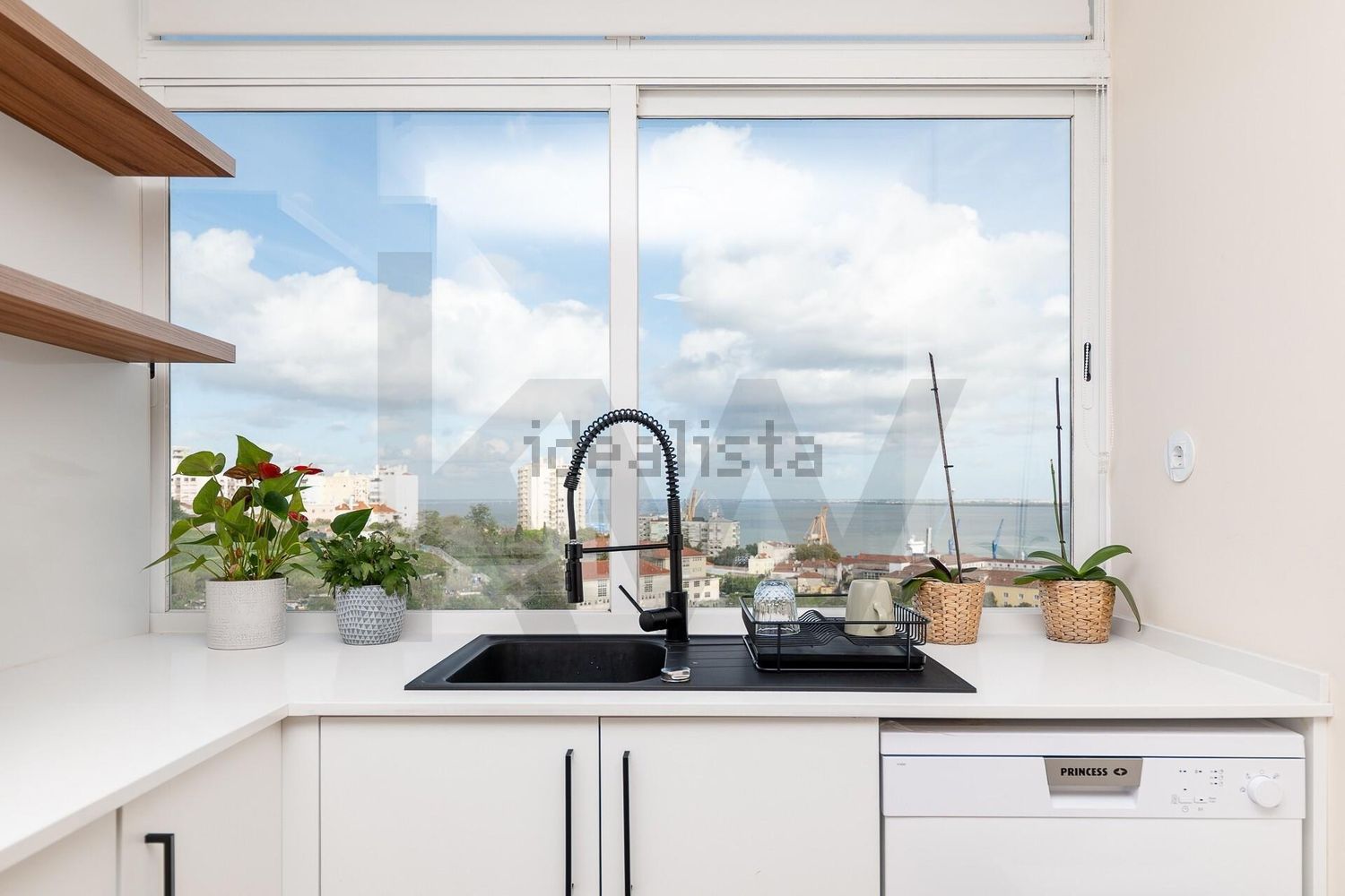 公寓 t2出售在Rua General Justiniano Padrel s/n - 厨房