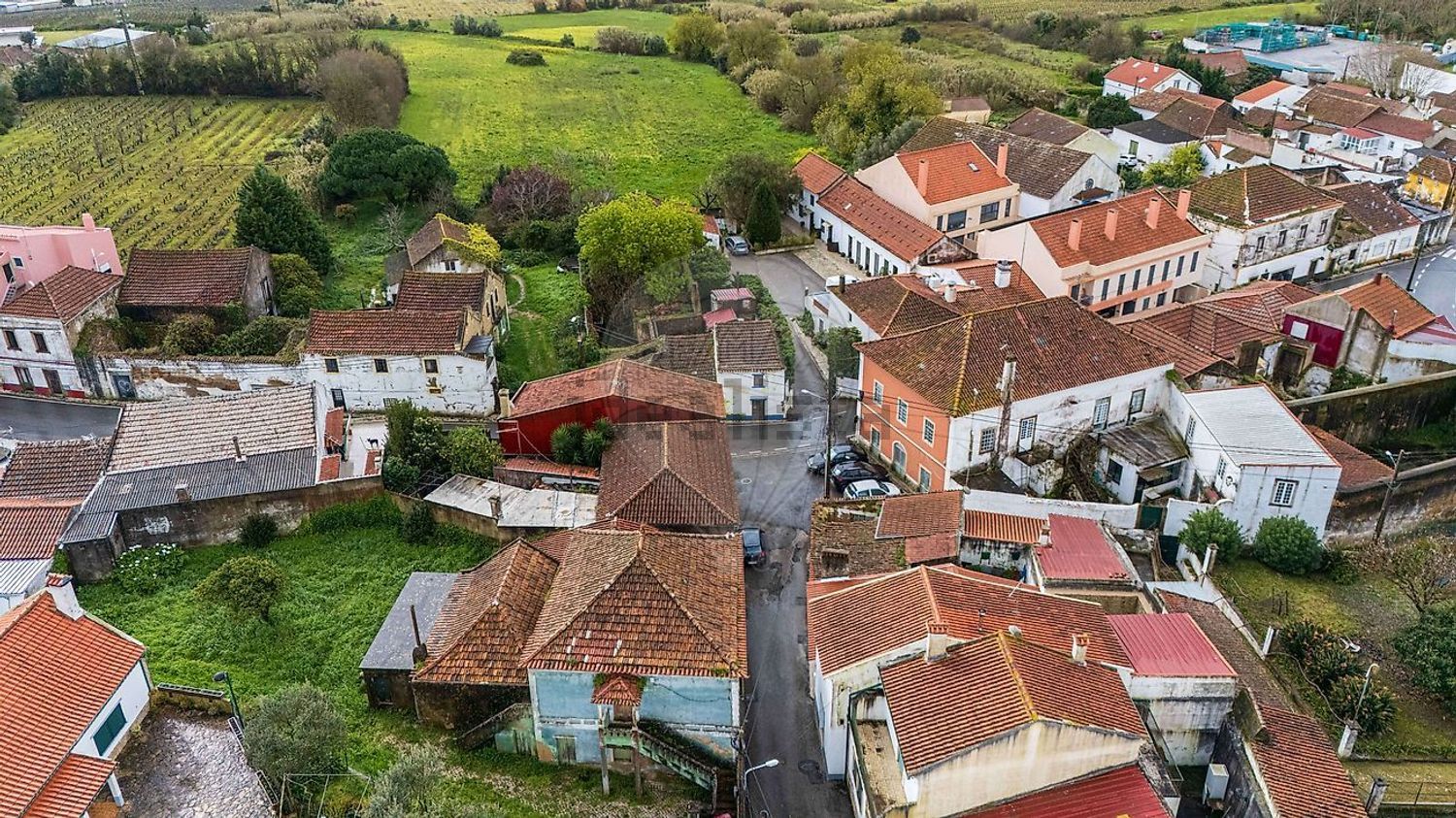 小楼房或独栋别墅出售在Ventosa - 照片