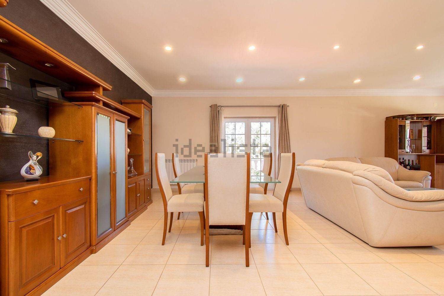 小楼房或独栋别墅出售在Santo Isidoro - 客厅