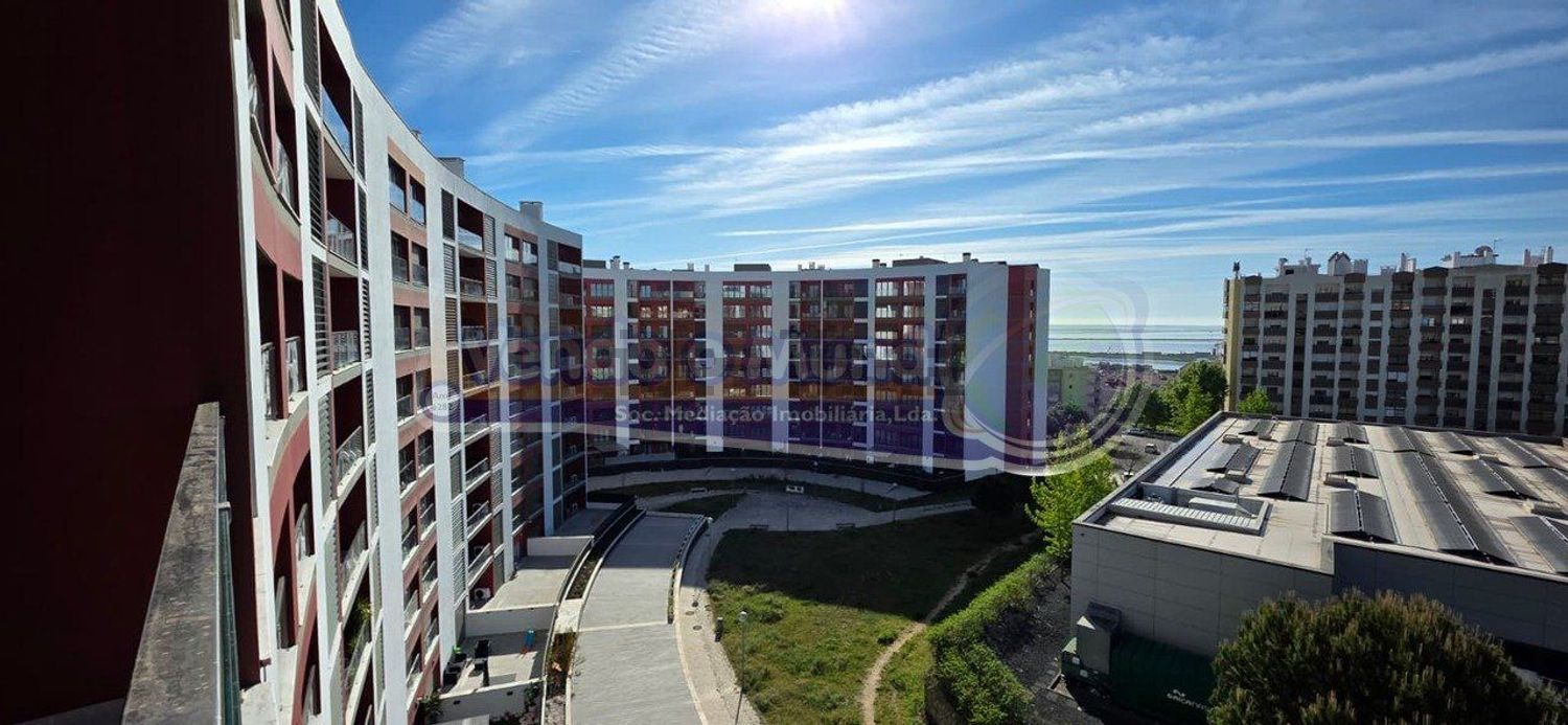 公寓 t2出售在Póvoa de Santa Iria e Forte da Casa - 游泳池