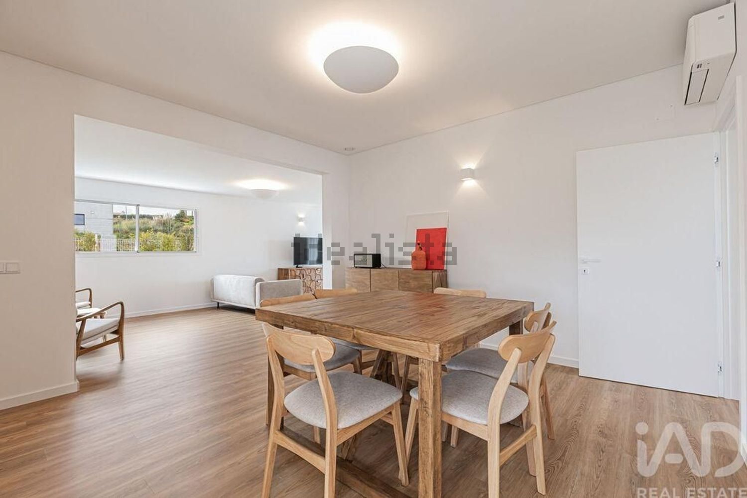 小楼房或独栋别墅出售在Santo Isidoro - 客厅