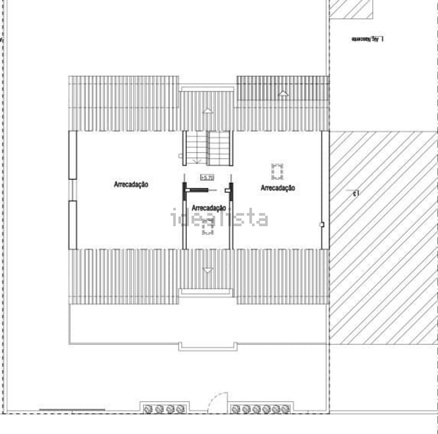 联排别墅出售在Rua do Pinhal - 平面图