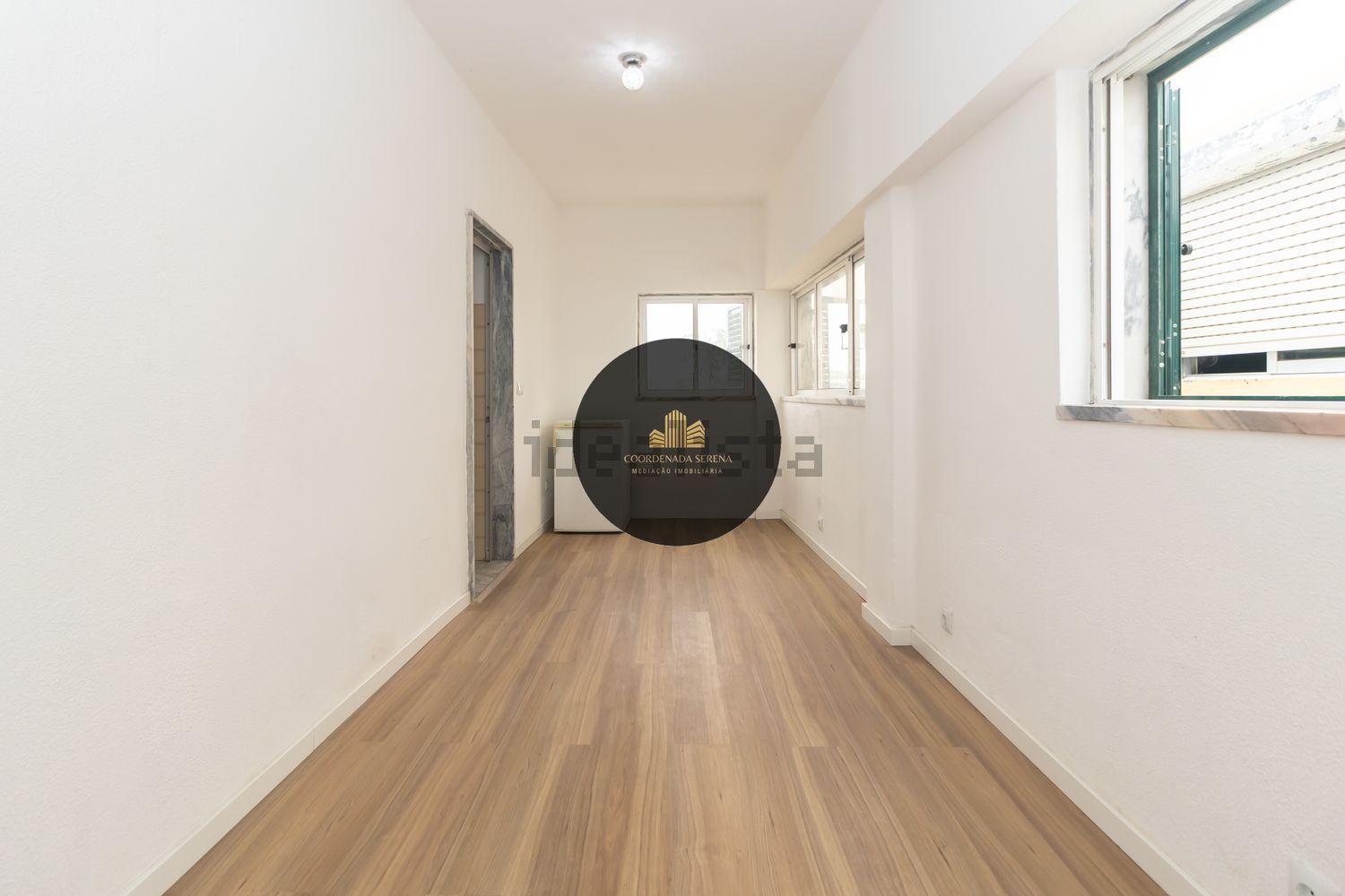 小楼房或独栋别墅出售在Cascalheira - Venda do Alcaide - 过道