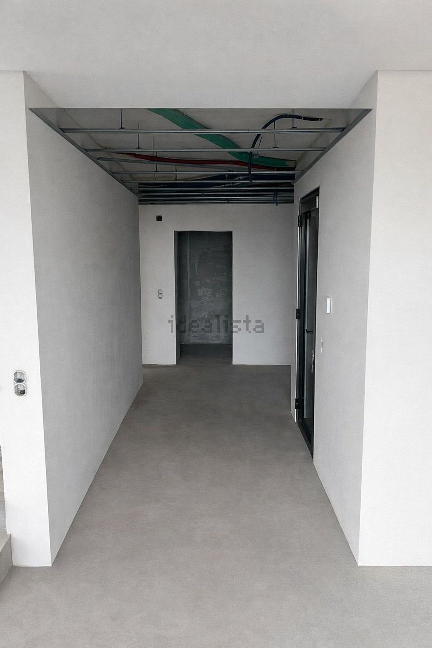 小楼房或独栋别墅出售在Avenida dos Freixos, 28 - 过道