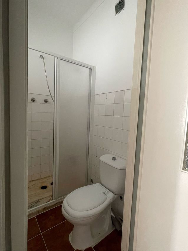 出租房间在Largo Francisco Cordeiro Batista, 6