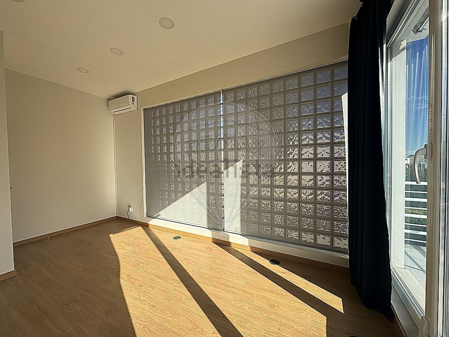 出租小楼房或独栋别墅在Rua Rosa Ramalho, 31 - 照片