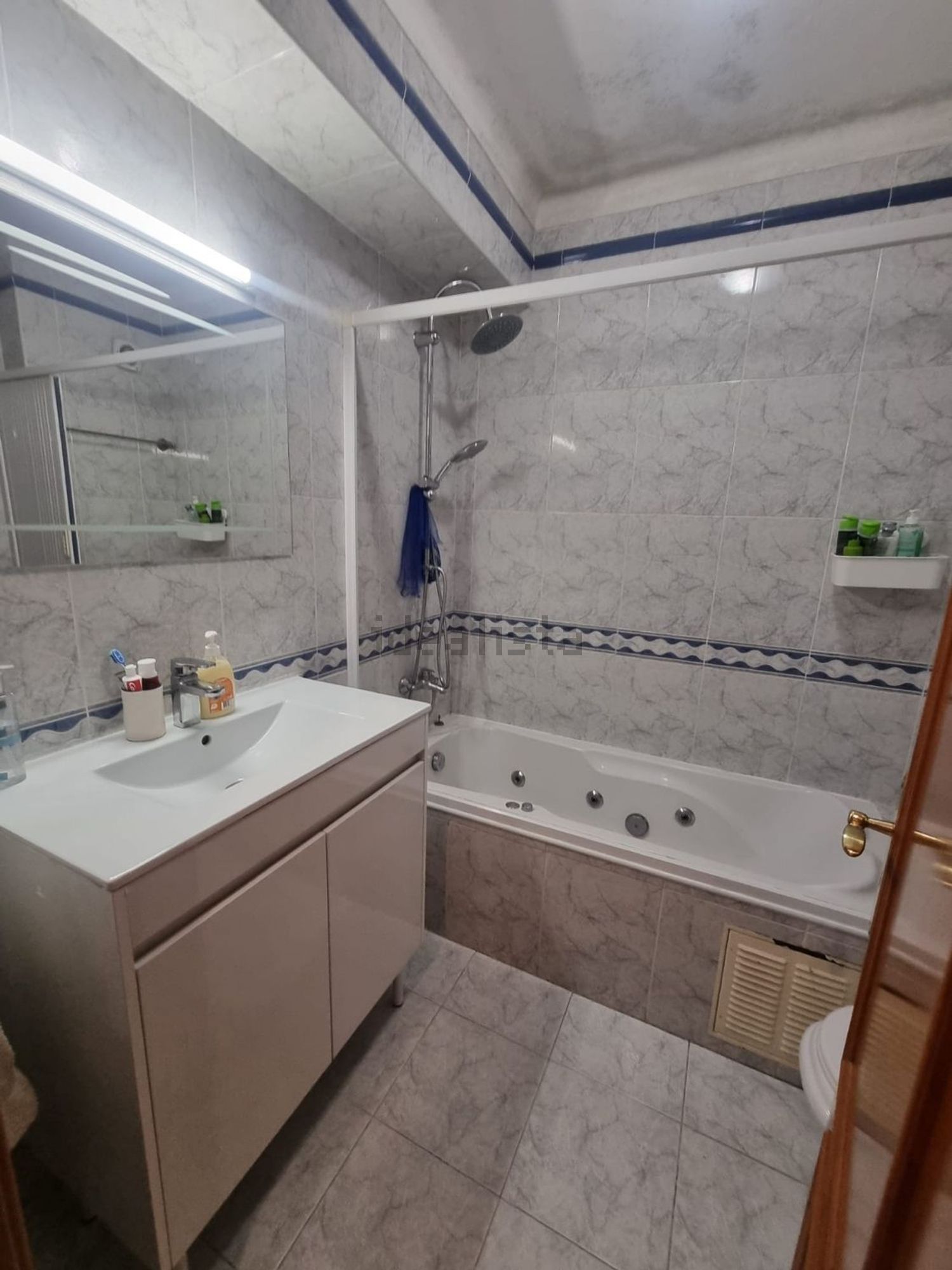 出租公寓 t2在Rua da Praia, 13 - 卫生间