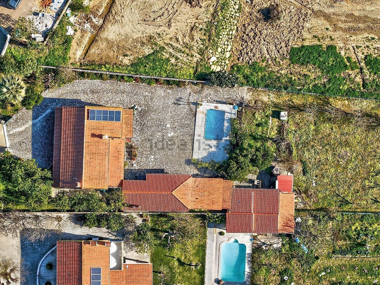 小楼房或独栋别墅出售在Rua Estreita - 照片