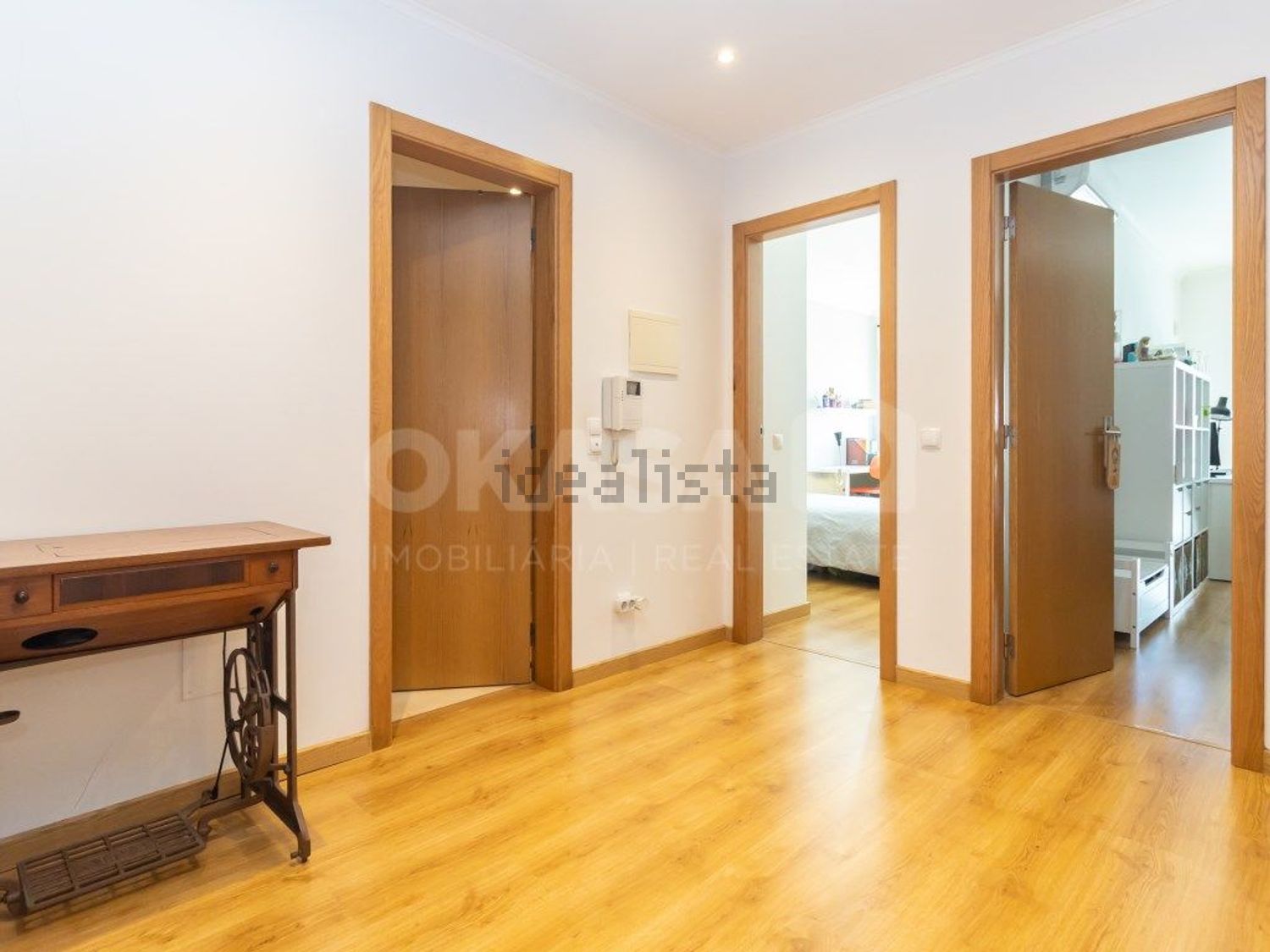 联排别墅出售在Rua Luís de Ataíde - 前厅