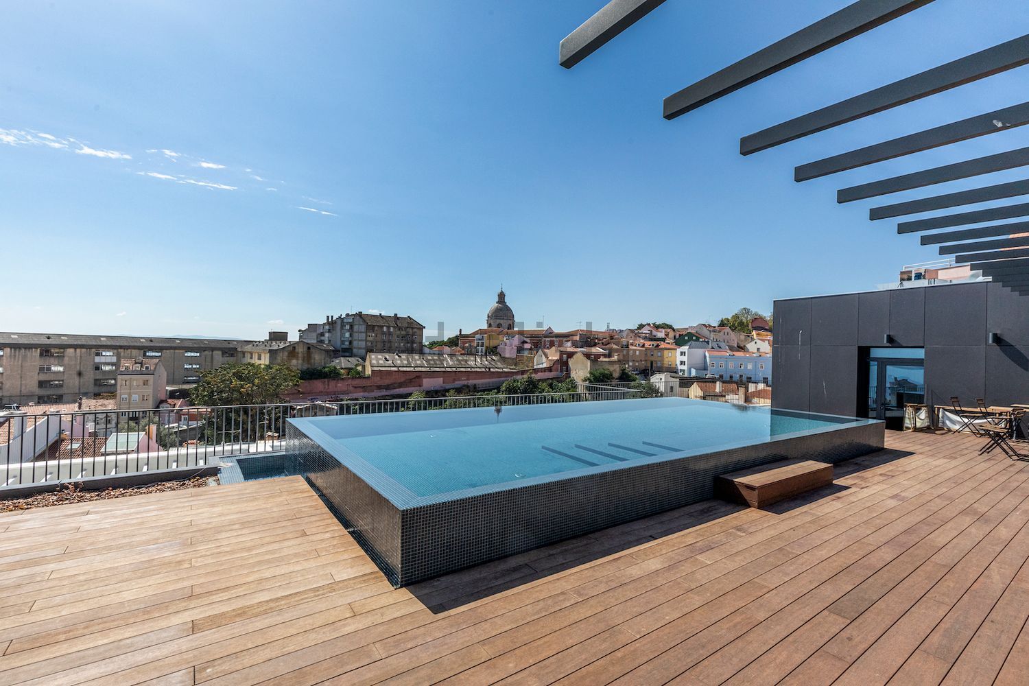 公寓 t2出售在Rua de Santa Engrácia, 6 - 游泳池