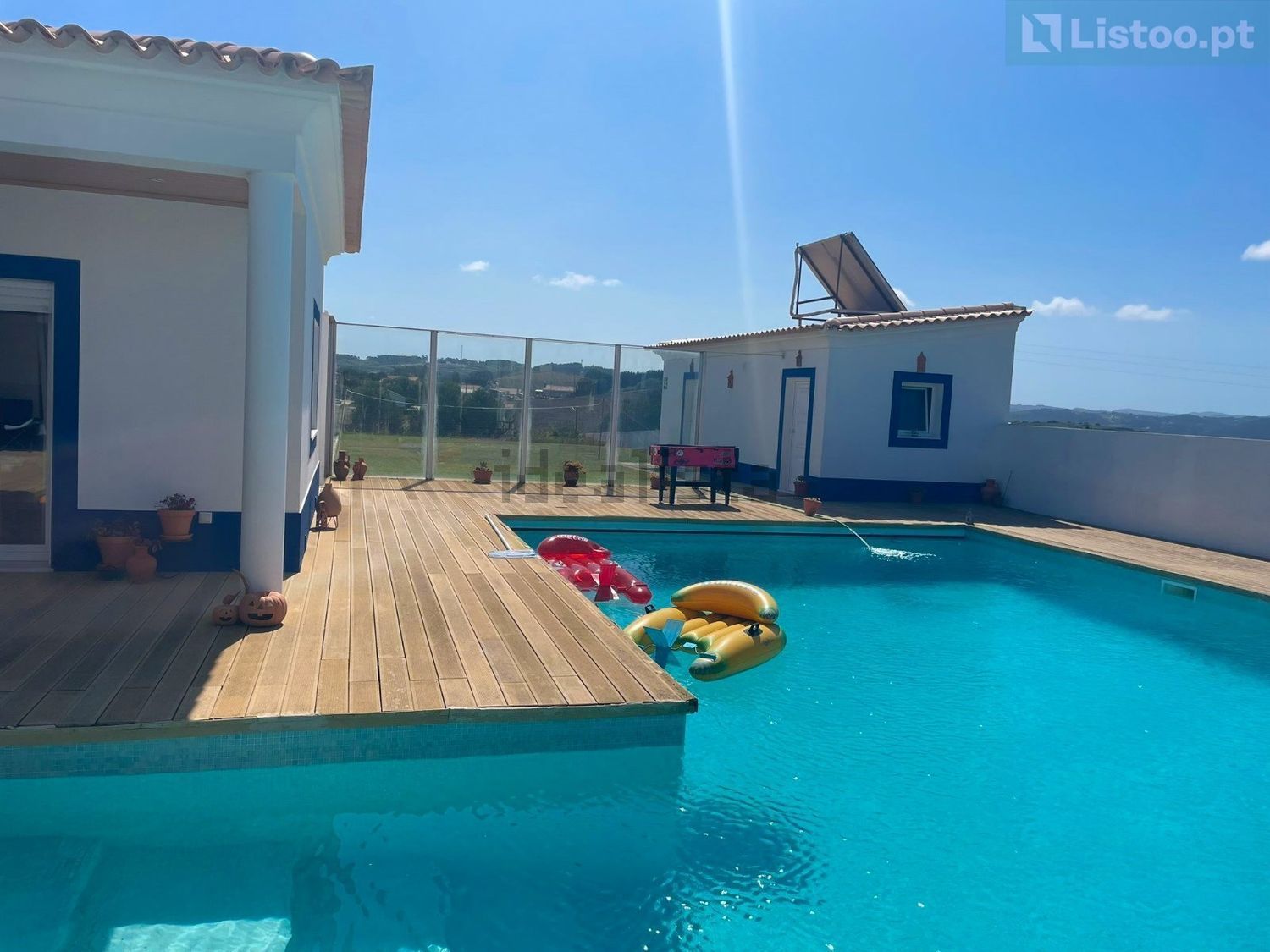 小楼房或别墅出售在Caminho da Murteira - 游泳池