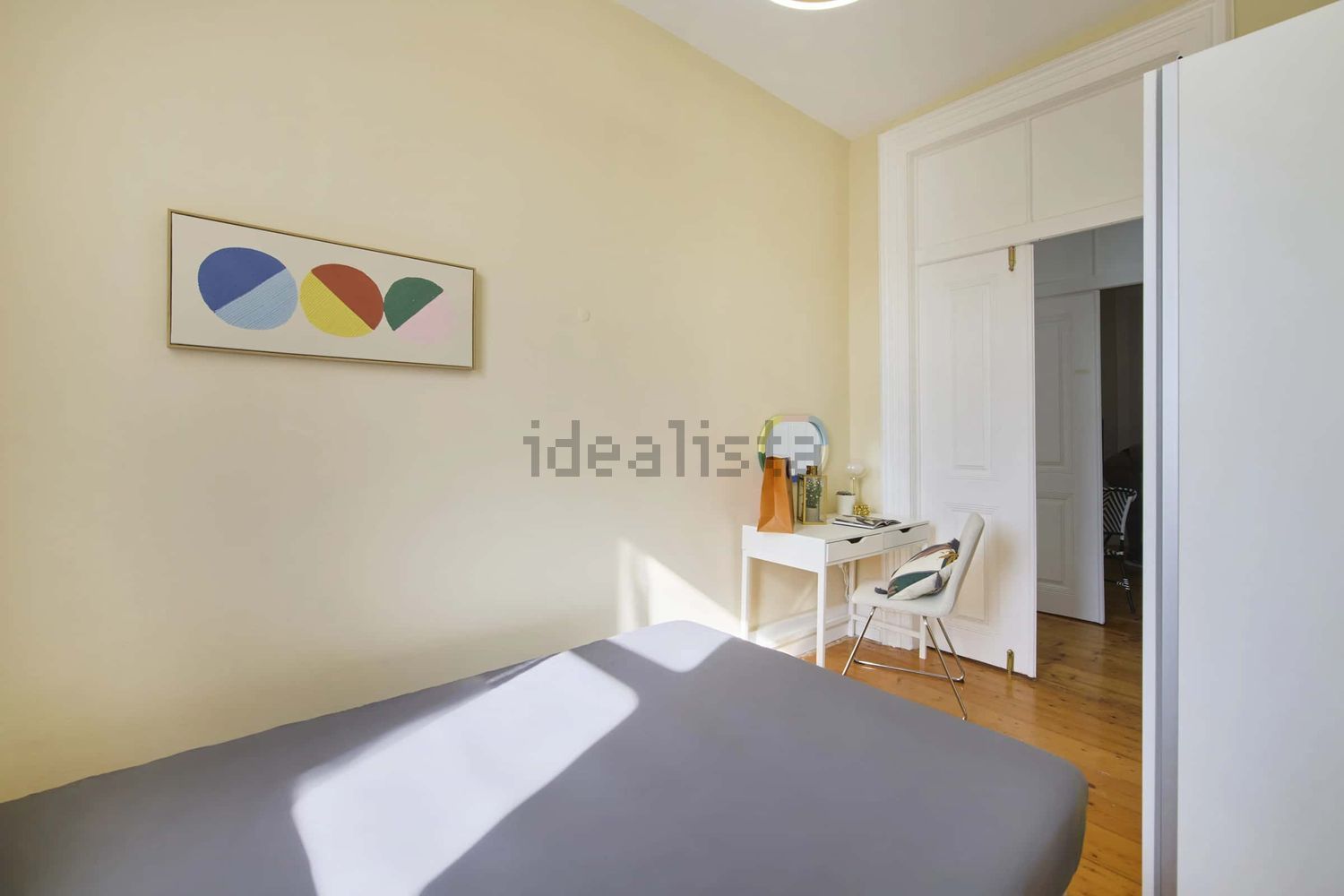 出租房间在Largo Vitorino Damásio, 2 - 卧室