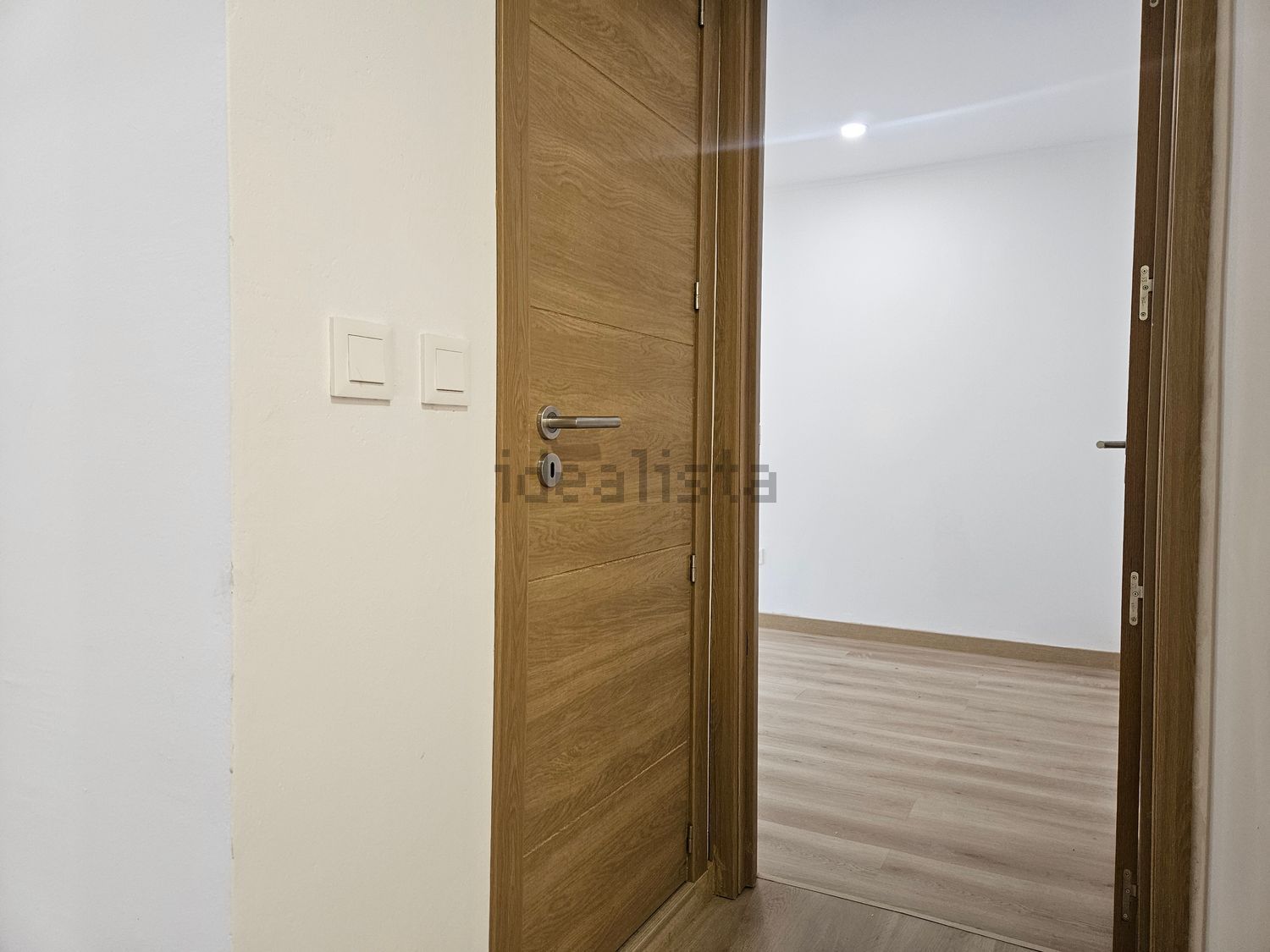 公寓 t2出售在Rua Luís de Camões, 6 - 前厅