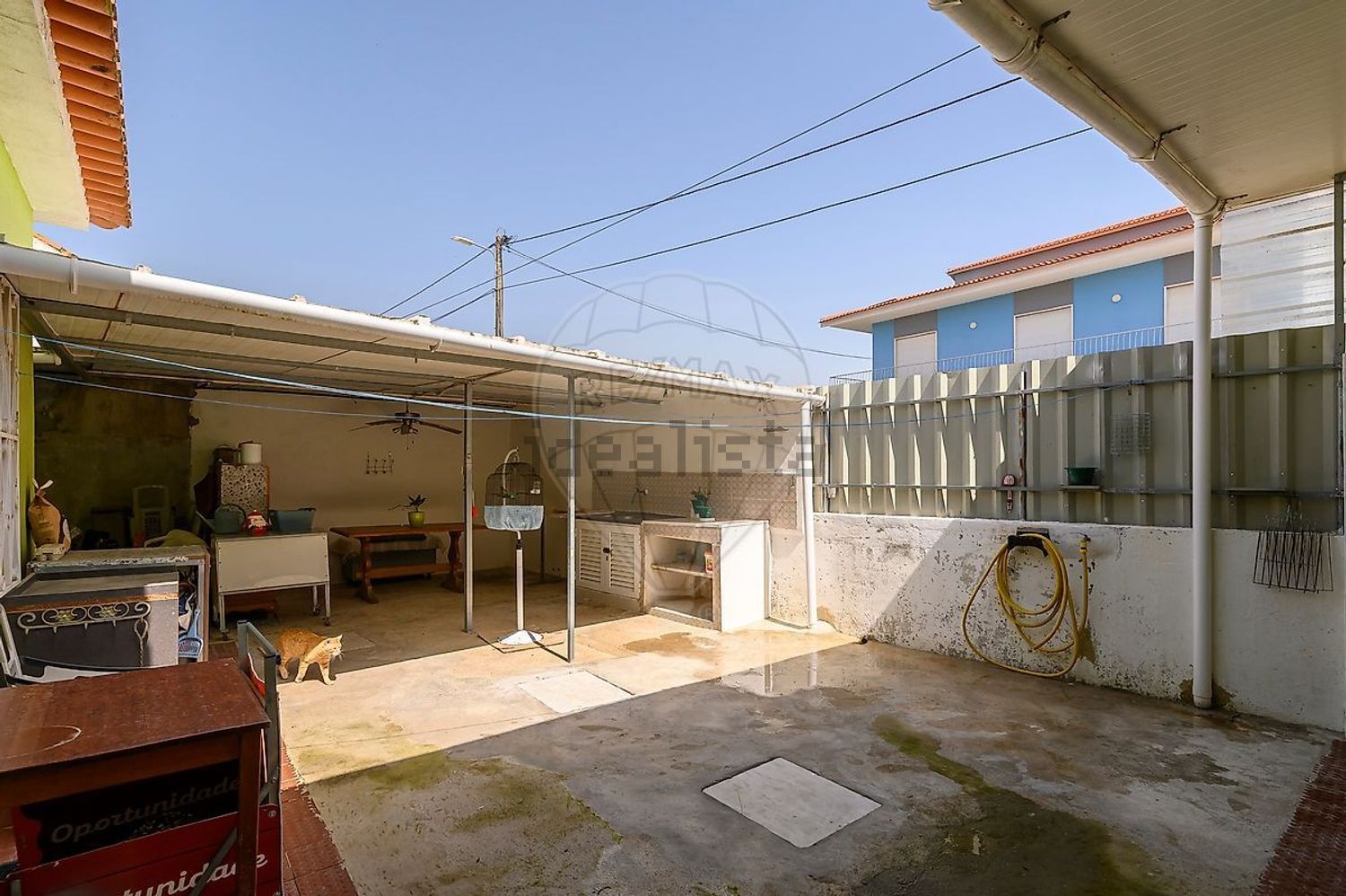 小楼房或独栋别墅出售在Rua Bento de Jesus Caraça - 外立面