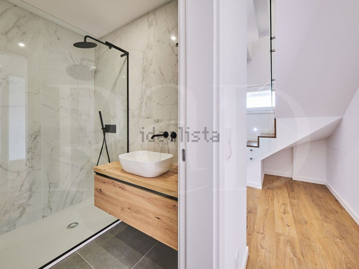 小楼房或独栋别墅出售在Rua do Massapêz, 43 - 卫生间