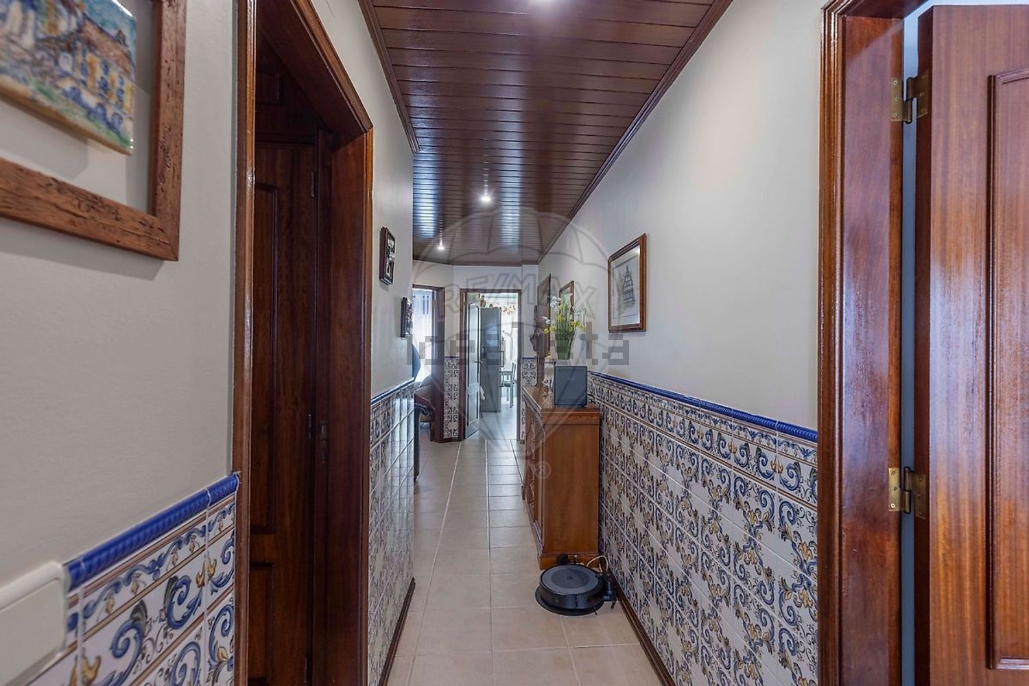 公寓 t3出售在Avenida de Fitares - 过道