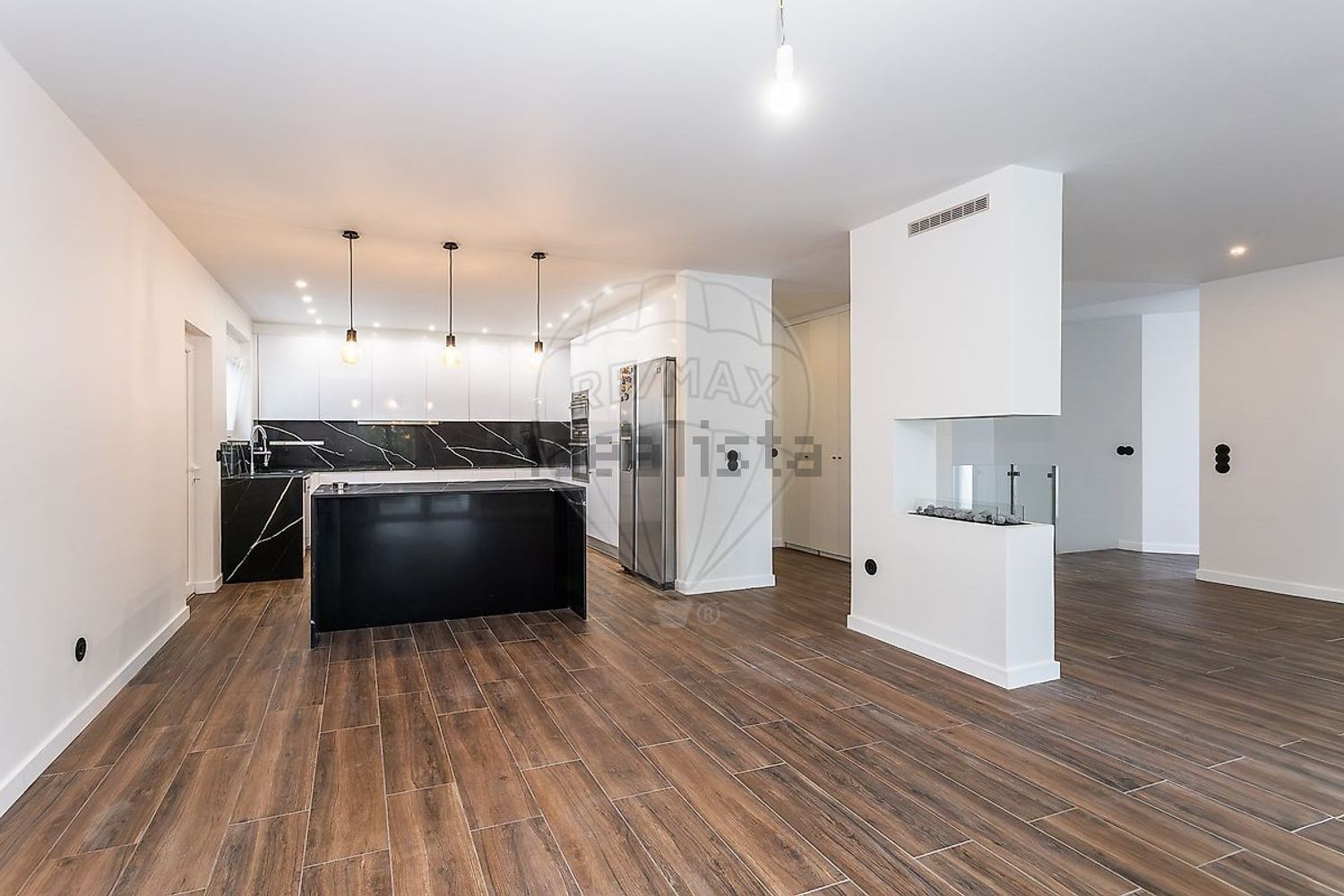 小楼房或独栋别墅出售在Rua Central - 厨房