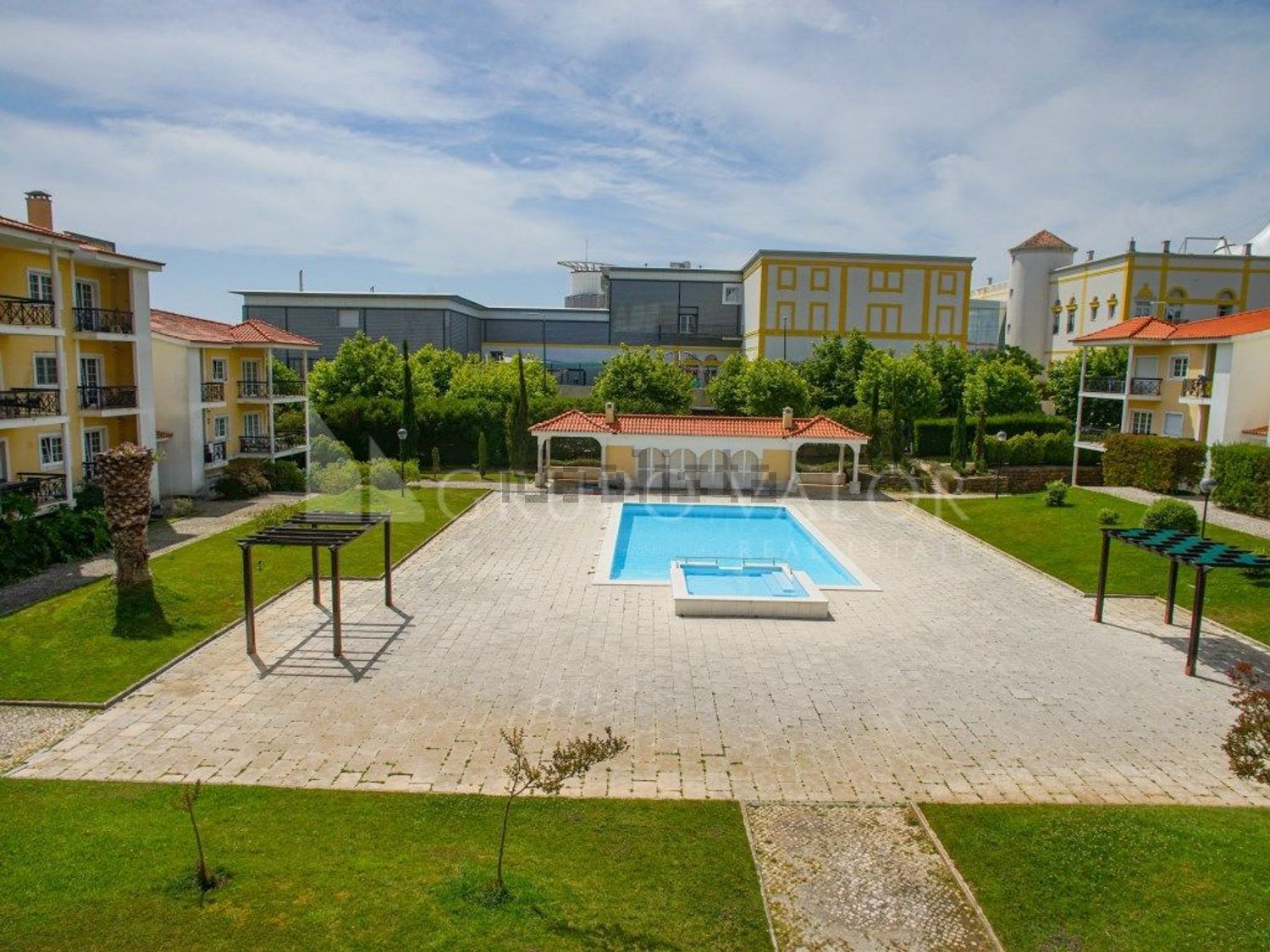 出租公寓 t4在Rua Mato das Cruzadas, 2 - 游泳池