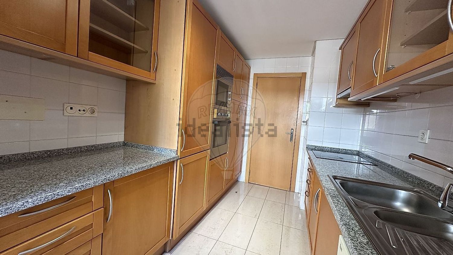 公寓 t1出售在Alameda dos Oceanos, 69 - 厨房