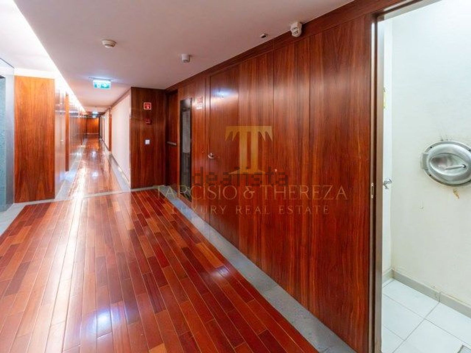 公寓 t2出售在Avenida do Pacífico - 过道