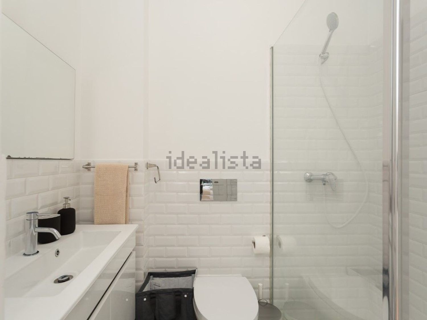 出租公寓 t2在Rua Francisco Rodrigues Ferreira, 7 - 卫生间