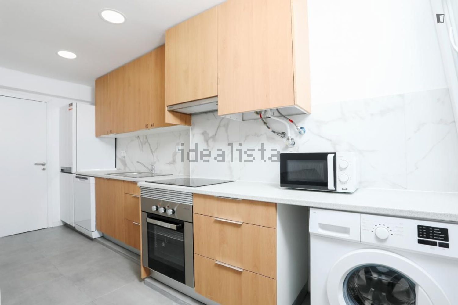 出租房间在Rua Guiomar Torresão - 厨房