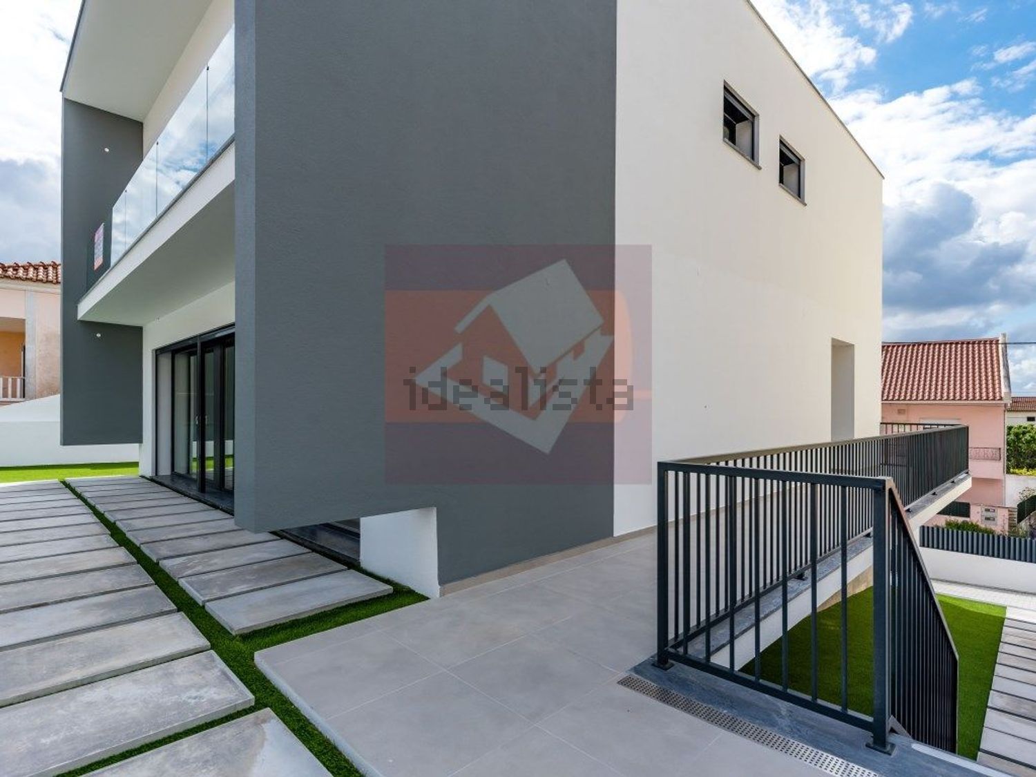 小楼房或独栋别墅出售在Pontinha e Famões - 照片