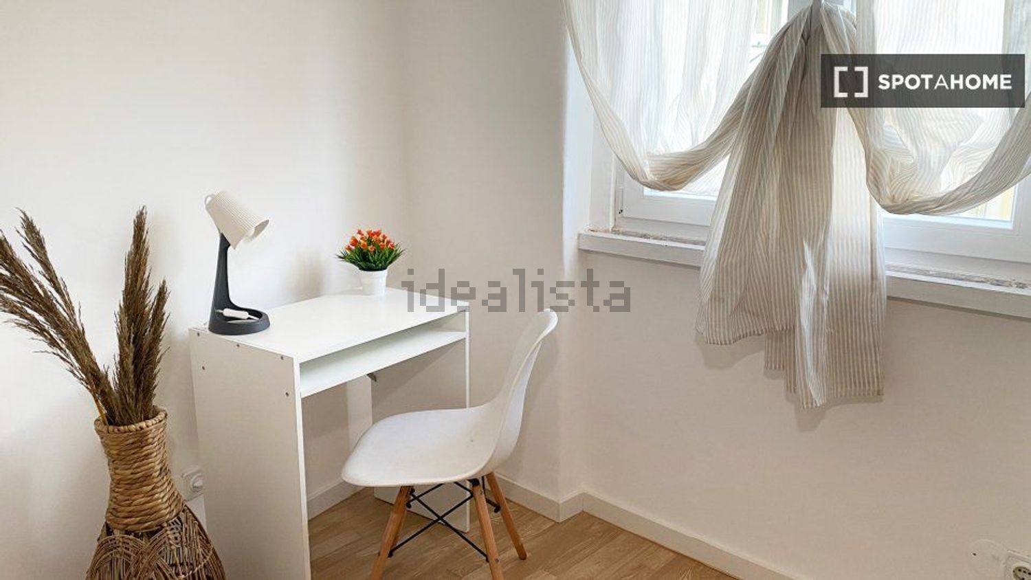 出租房间在Rua Francisco Foreiro - 客厅