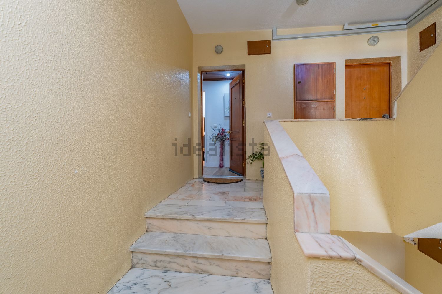 公寓 t3出售在Praceta Fernando Namora - 过道