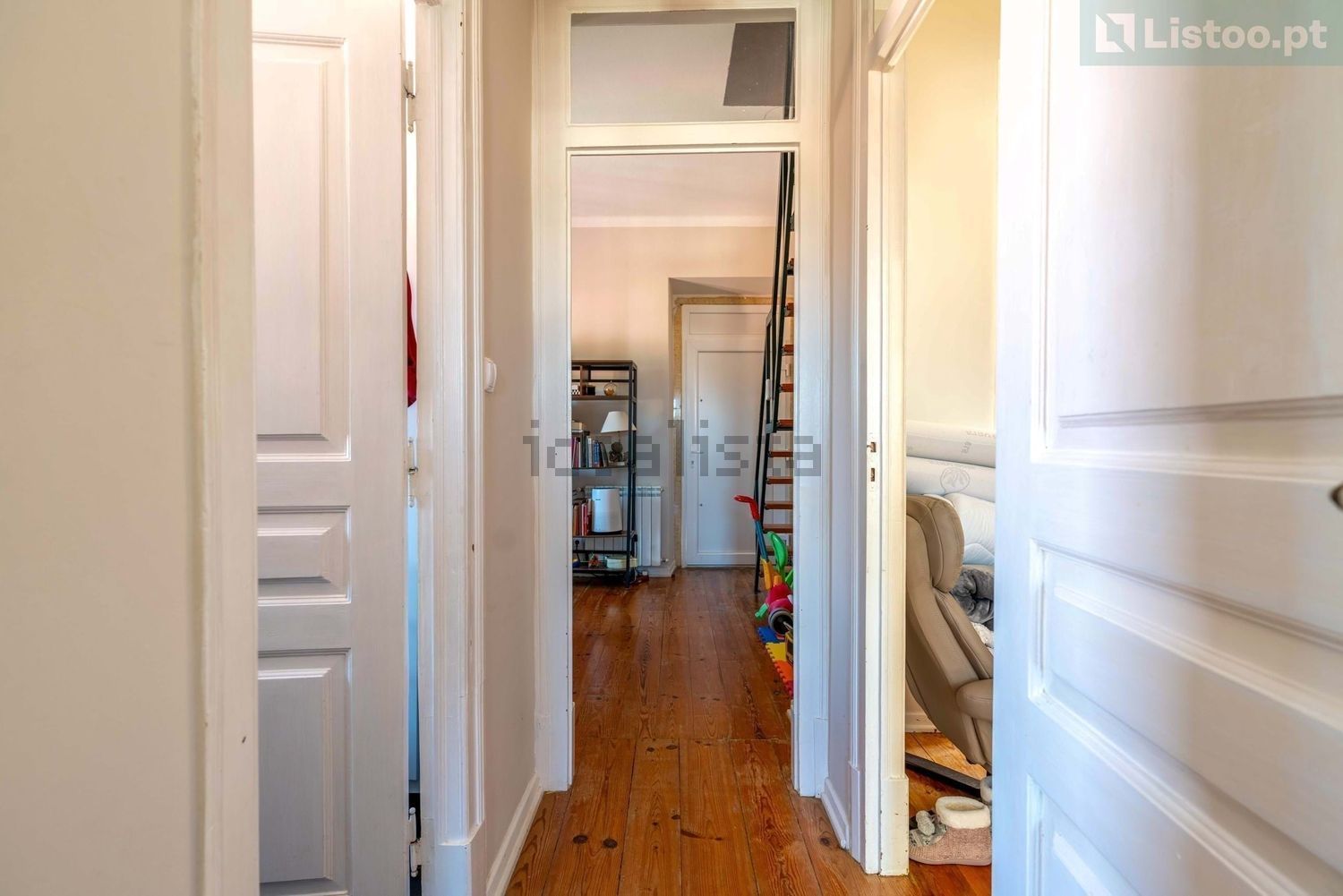 小楼房或别墅出售在Rua Dom António Correia de Sá - 过道